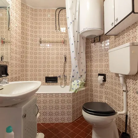 Thea In & Out Cir 0942 Appartamento *