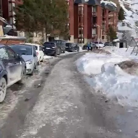 Thea In & Out Cir 0942 아파트 브루일서비니아