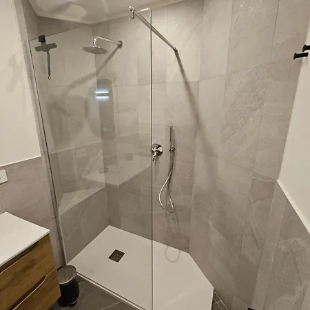 Thea In & Out Cir 0942 Appartamento