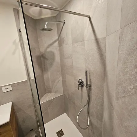 Thea In & Out Cir 0942 Breuil-Cervinia