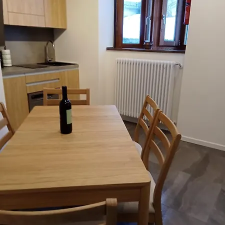 Thea In & Out Cir 0942 * Breuil-Cervinia